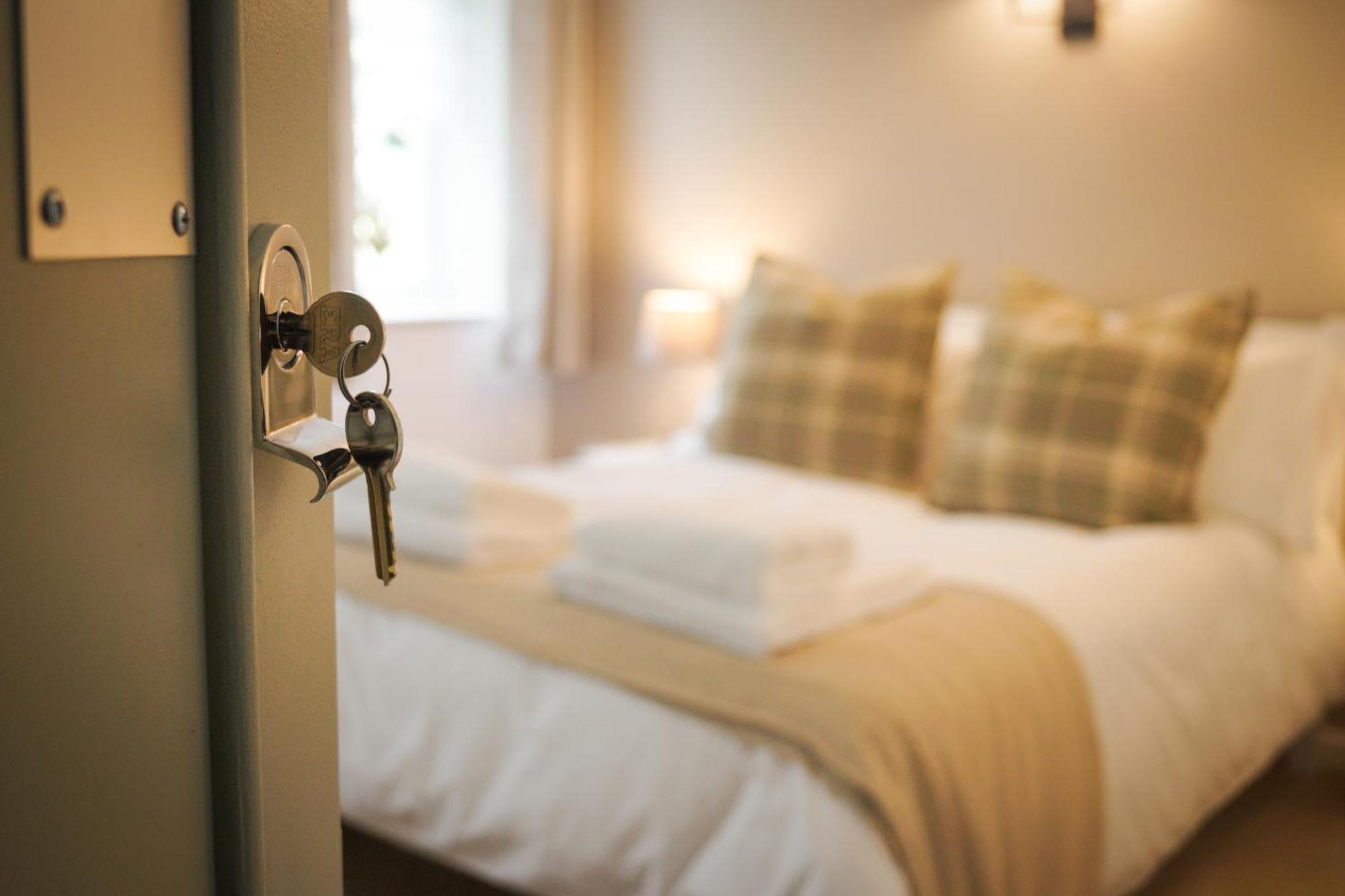 Lemon Tree Inn - Newly Refurbished Coastal Stay Swyre Exterior photo